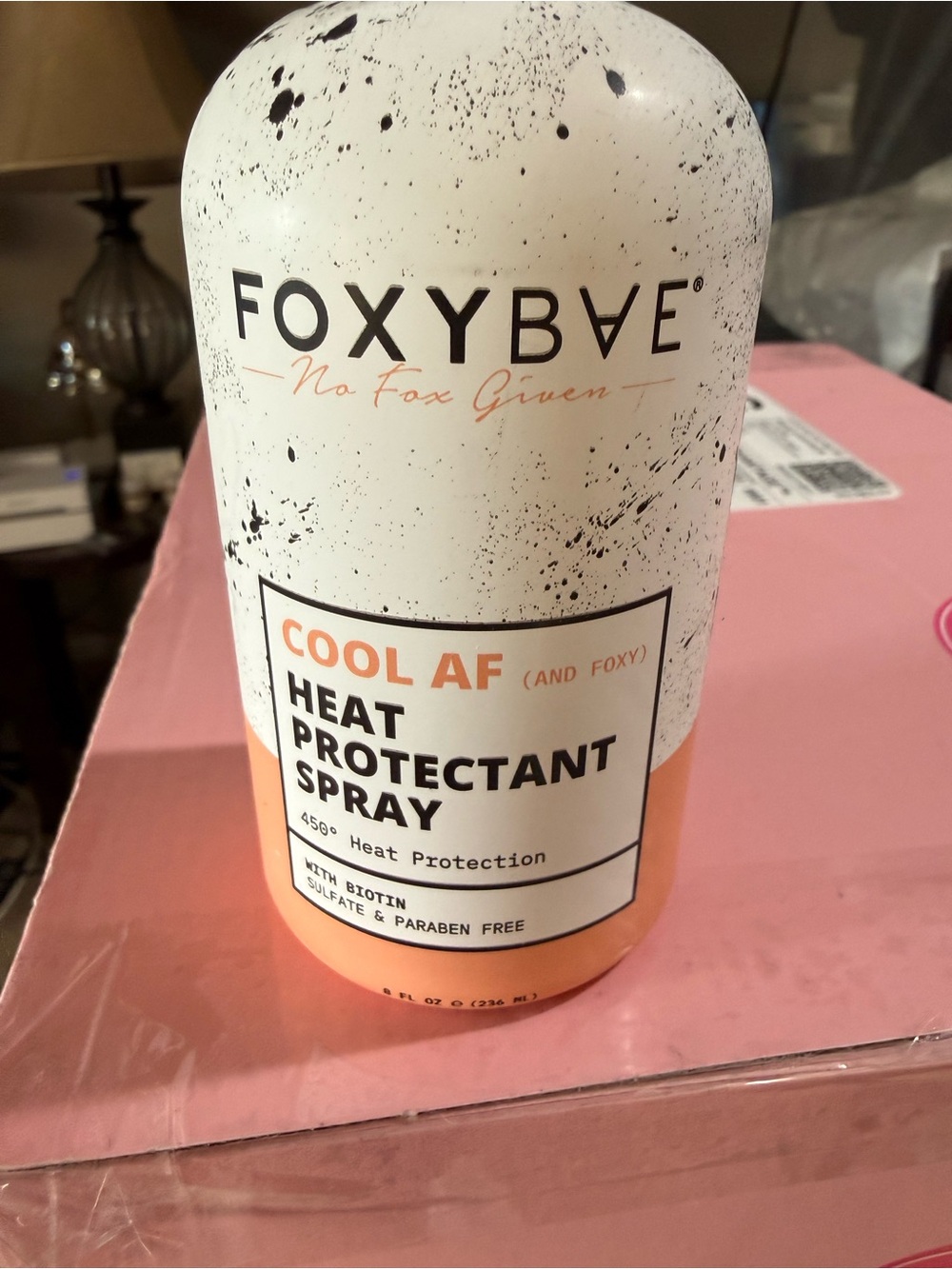 FOXYBAE Cool AF Heat Protectant Spray - White & Peach 8 oz